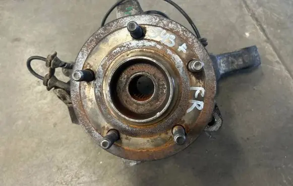 Chrysler Pacifica Front wheel hub spindle knuckle