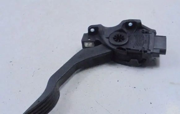 Volvo S60 Accelerator pedal position sensor 31329062
