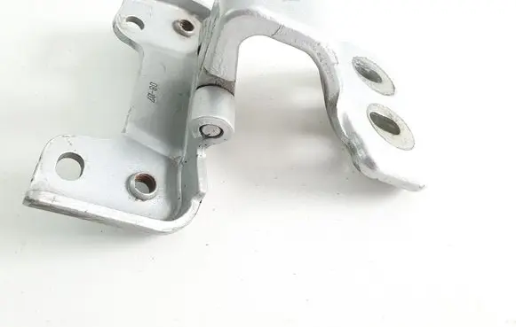 Mercedes-Benz C W204 Tailgate/trunk/boot hinge A2047400237