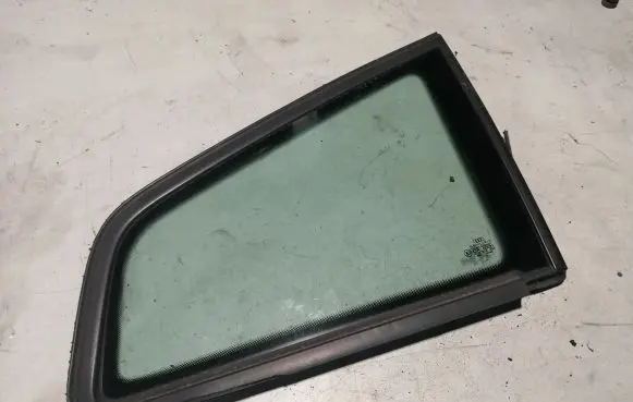 Audi A2 Rear side window