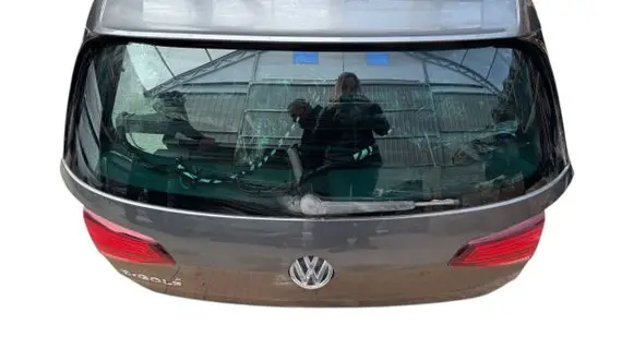 Volkswagen e-Golf Tailgate/trunk/boot lid