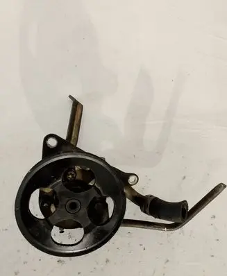 Renault Kangoo I Power steering pump 695647