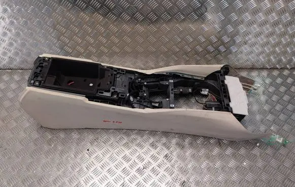 BMW 5 G30 G31 G38 Center console S26372342 9362721 9315950