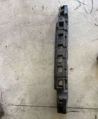 Front bumper foam support bar