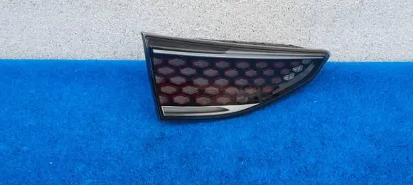 KIA Ceed Tailgate rear/tail lights 92403J7500