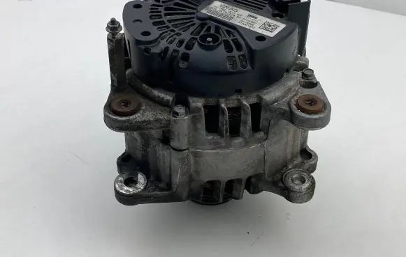 Skoda Superb B6 (3T) Generator/alternator 03L903024M 314001443 2617854B