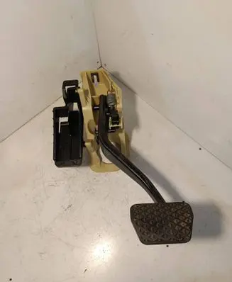 BMW 5 F10 F11 Brake pedal 6782665