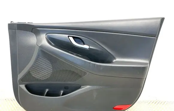 Hyundai i30 Front door card panel trim
