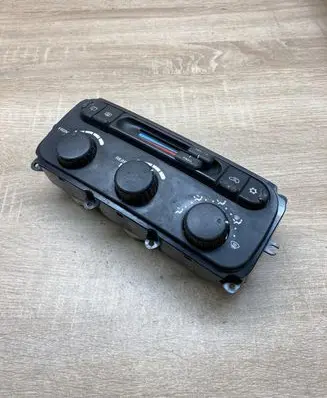 Chrysler Voyager Climate control unit 05134627AA