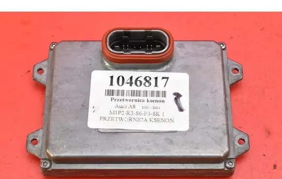 Audi A8 S8 D4 4H Voltage converter/converter module 4H0907472B