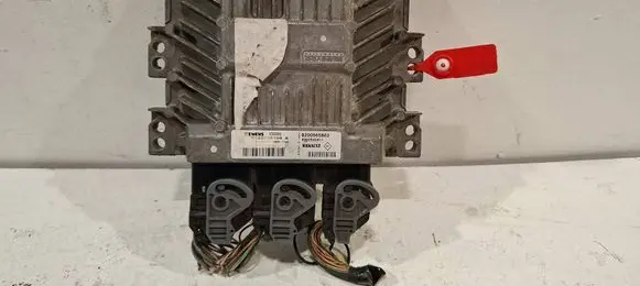 Renault Megane II Engine control unit/module 8200565863 S122326109A 8200592611