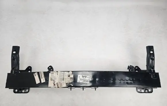 Hyundai i30 Front bumper cross member 64900G4000