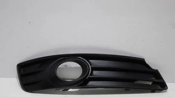 Audi A3 S3 8P Front fog light trim/grill 8P0807682E