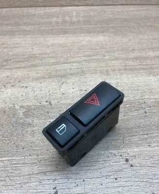 BMW X5 E53 Hazard light switch 8368920