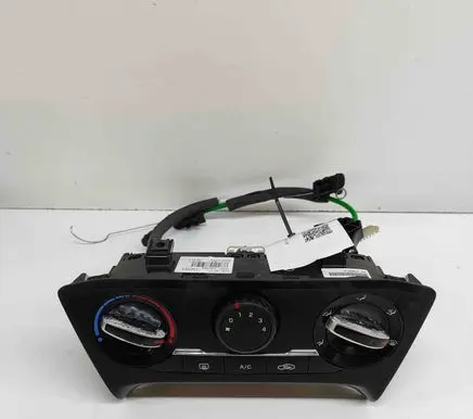 Hyundai i20 (GB IB) Interior fan control switch 97250C8010