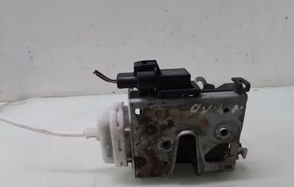 Audi A4 S4 B5 8D Front door lock