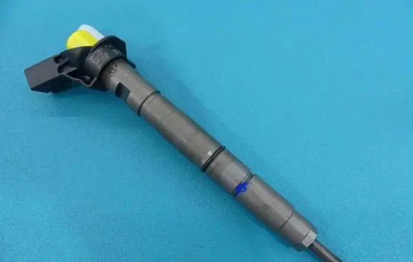 Audi A8 S8 D3 4E Fuel injector 0445115041 IMPRK1149724