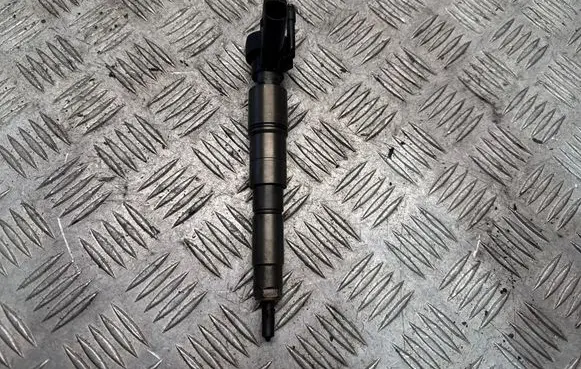 BMW X5 E70 Fuel injector 0445115070