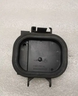 Audi A8 S8 D2 4D Headlight/headlamp dust cover 1305239152