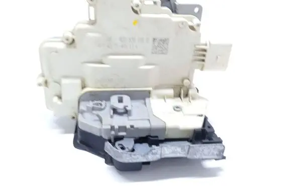 Audi A3 S3 8V Rear door lock 4G0839016B