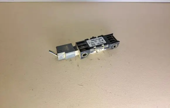 Chrysler Grand Voyager IV Airbag deployment crash/impact sensor 04671779AC 1186301921 140605