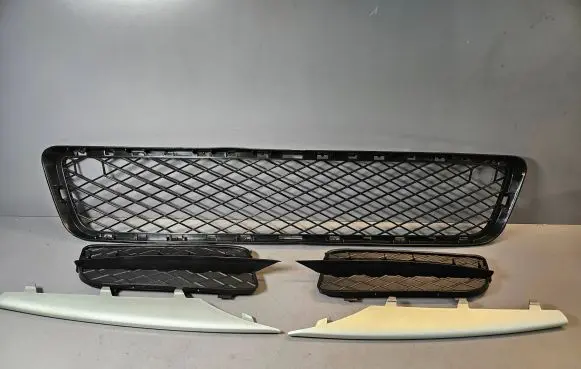 BMW X5 E70 Front bumper lower grill 7163956 51117163956 7159593