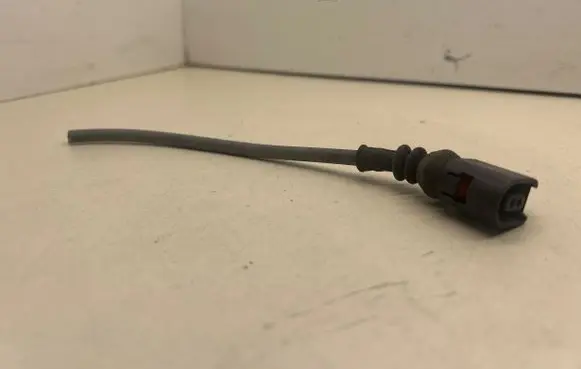 Porsche Macan (95B) Rear ABS sensor wiring 6E0973702