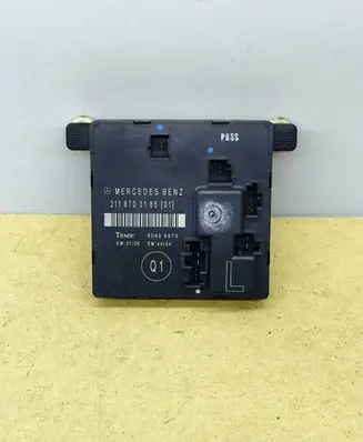 Mercedes-Benz E W211 Door control unit/module 2118703185 00406075