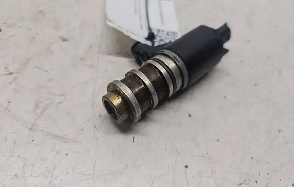 BMW 5 GT F07 Camshaft vanos timing valve 11417622768