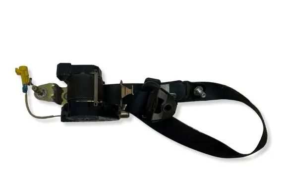 Jeep Cherokee III KJ Front seatbelt 33012767