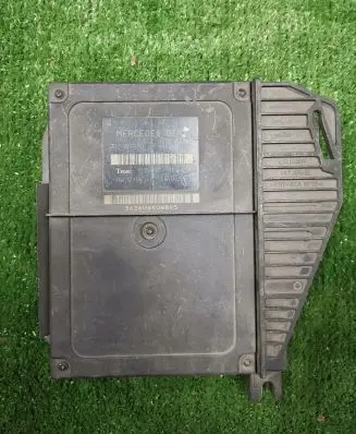 Mercedes-Benz E W210 Comfort/convenience module A2108203826