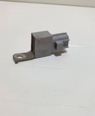 Lexus IS 220D-250-350 Other relay 90980 04077 2500476Z2