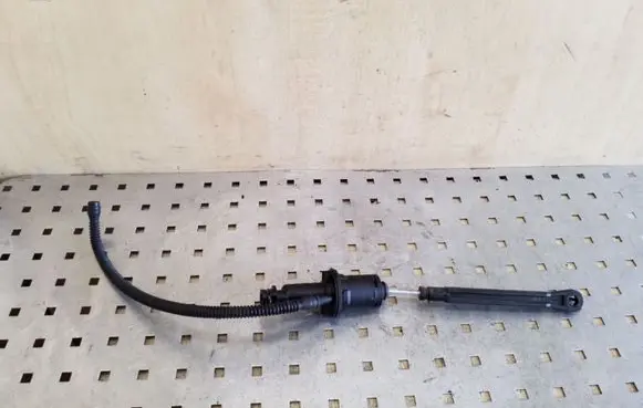 Peugeot 307 Clutch master cylinder