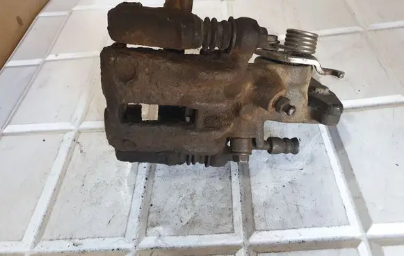 Rear brake caliper