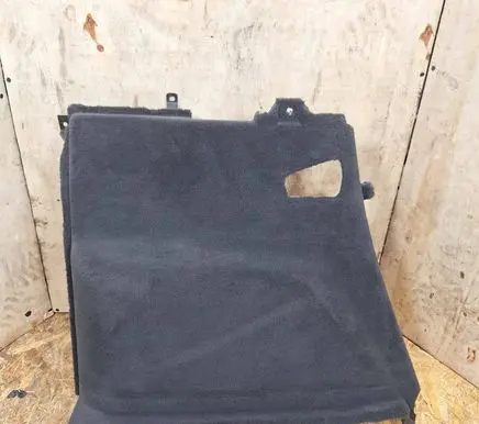 Trunk/boot lower side trim panel