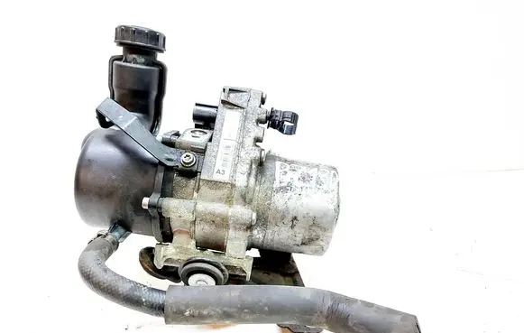 Peugeot 508 Power steering pump 9675277380