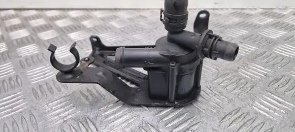 BMW 3 F30 F35 F31 Electric auxiliary coolant/water pump 7629918