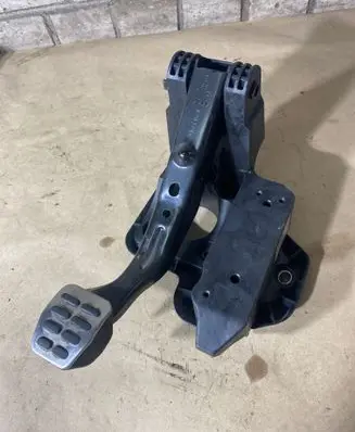 Volkswagen Polo V 6R Brake pedal 6R1721058B