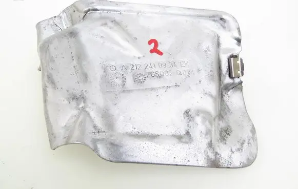Mercedes-Benz CLS C218 X218 Heat shield in engine bay A2122410943