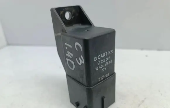 Glow plug pre-heat relay