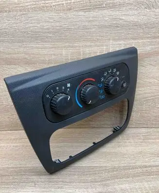 Chrysler Voyager Climate control unit 58024Switch 0WZ05WL8AA 0SZ20TRMAE