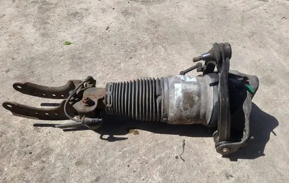 Audi Q7 4L Air suspension front shock absorber 7l8616040a