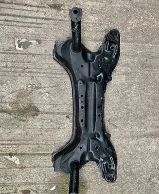 Toyota Yaris Front axle beam 