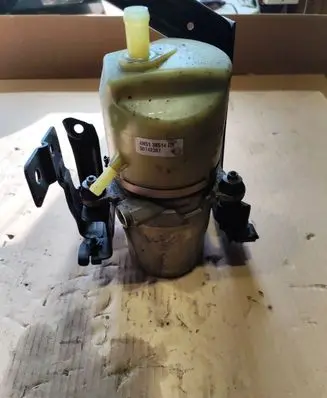 Volvo S40 Power steering pump 30742307 4N513K514DB