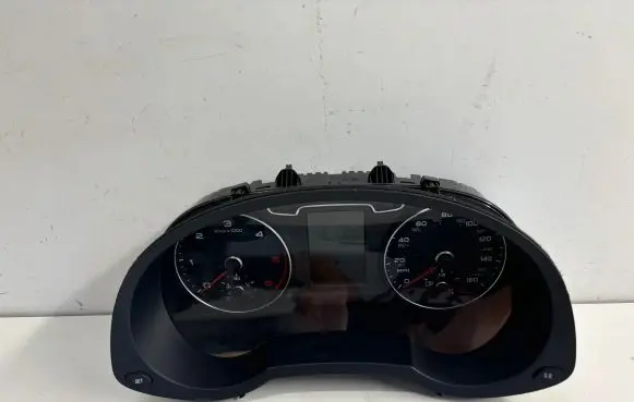 Audi Q3 8U Speedometer (instrument cluster) 8UO920980C