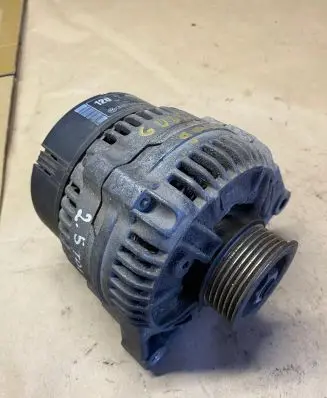 Audi A6 S6 C4 4A Generator/alternator 046903015F 0123510028