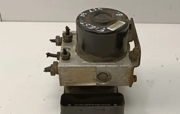 Ford Fiesta ABS Pump 8V512M110AD