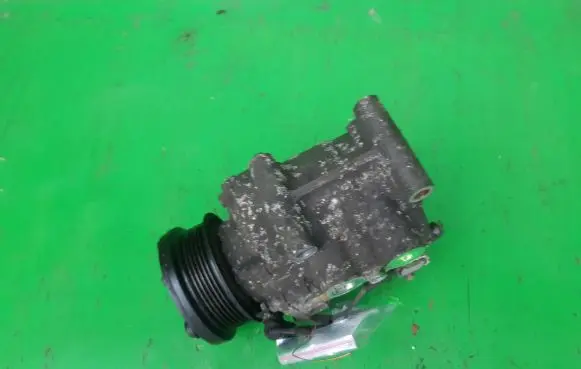 Ford Fiesta Air conditioning (A/C) compressor (pump) YS4H19D629AC
