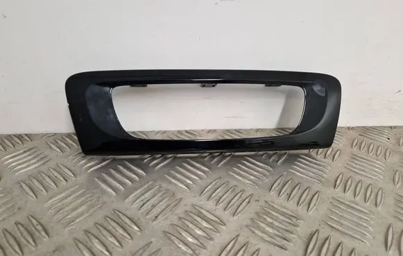 Renault Scenic III - Grand scenic III Radio/GPS head unit trim 281260001R