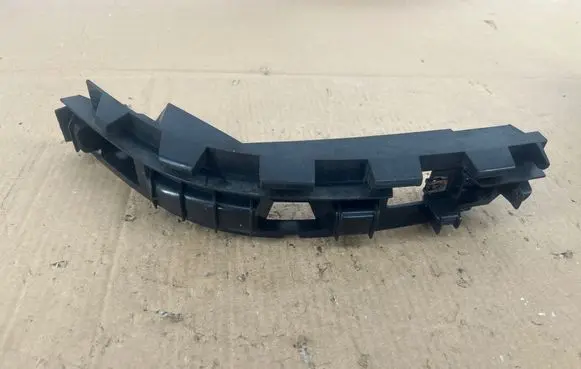 BMW 7 E65 E66 Rear bumper mounting bracket 72758411 5112